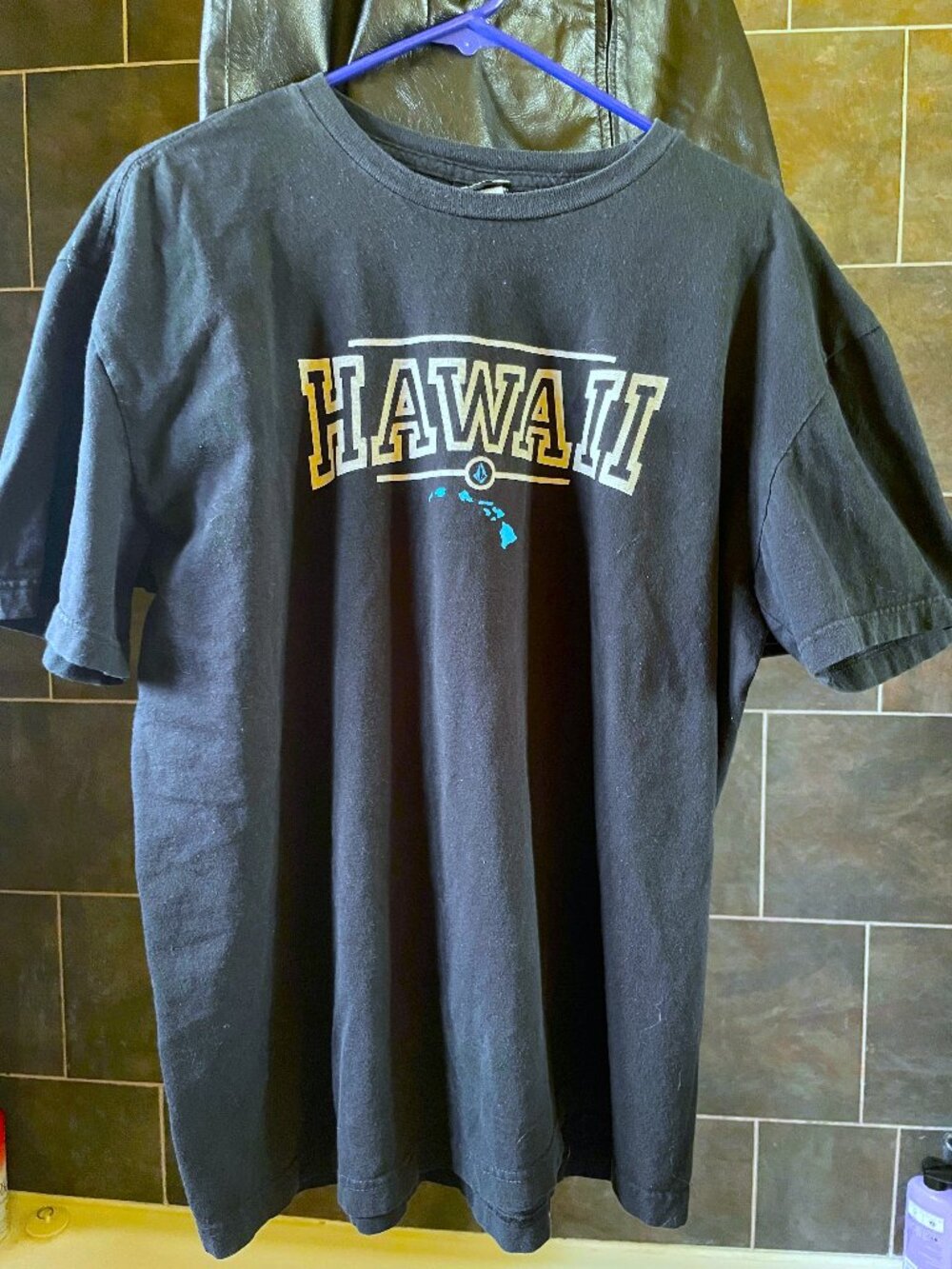 Volcom Hawaii T-Shirt XL 46" chest 28" long